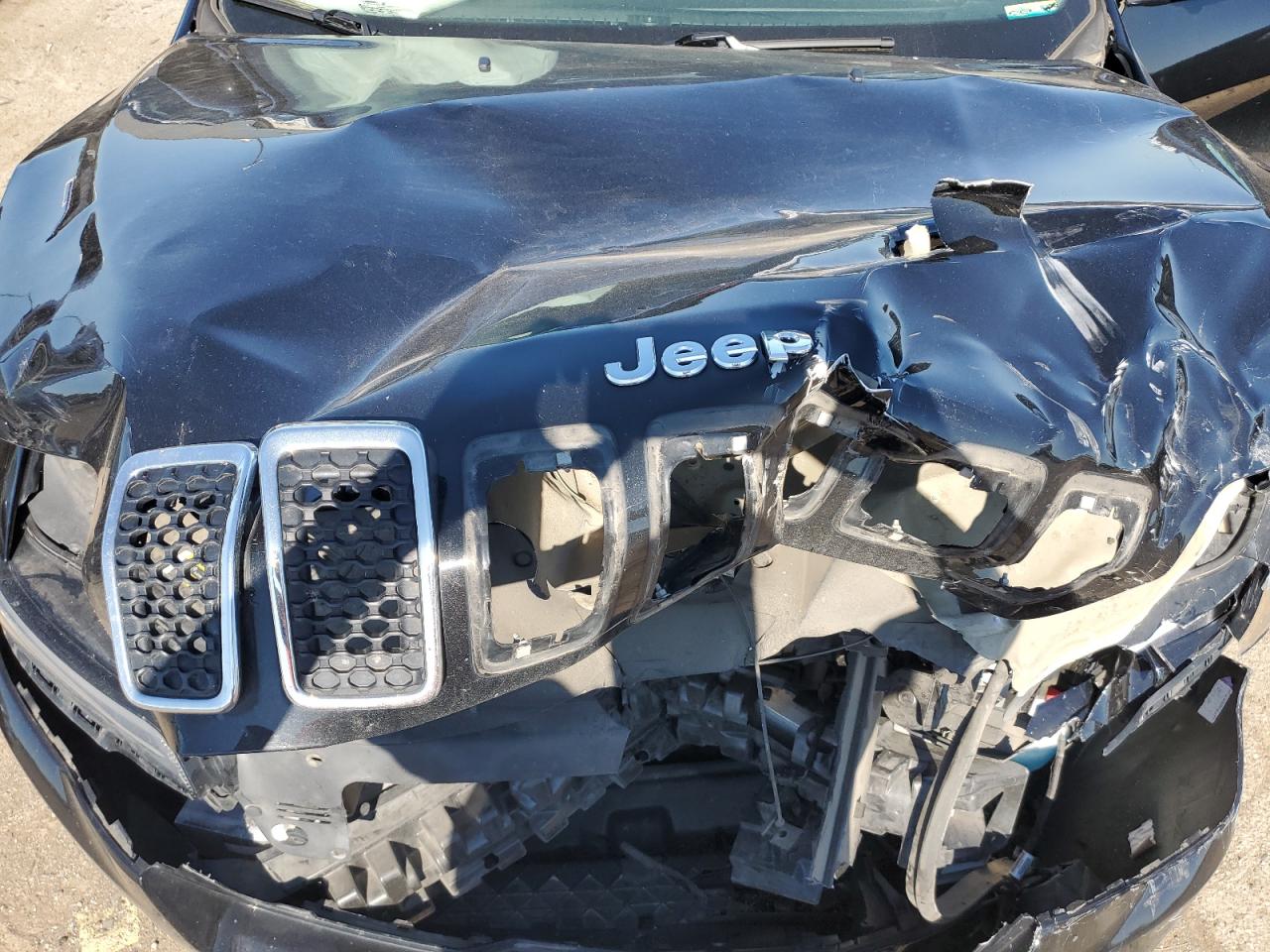 1C4PJMDX0KD368264 2019 Jeep Cherokee Limited