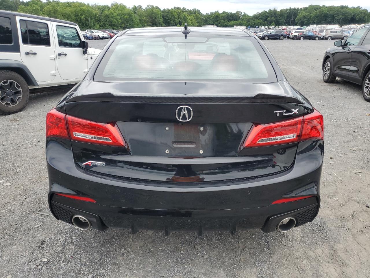 19UUB1F32KA007615 2019 Acura Tlx