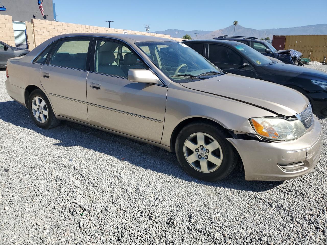 4T1BF28B32U218353 2002 Toyota Avalon Xl