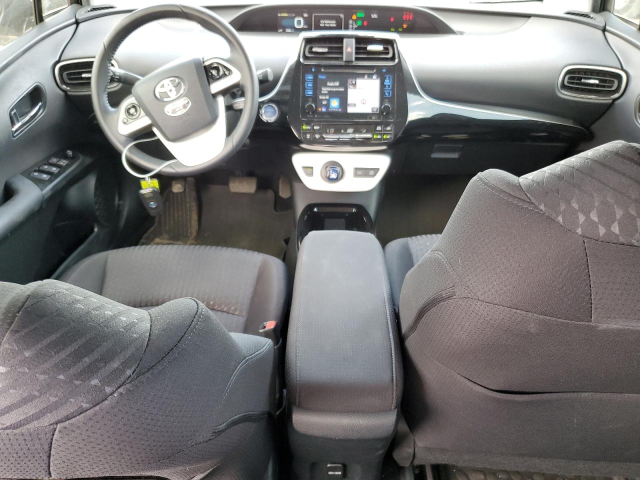 JTDKARFU3J3059631 2018 Toyota Prius