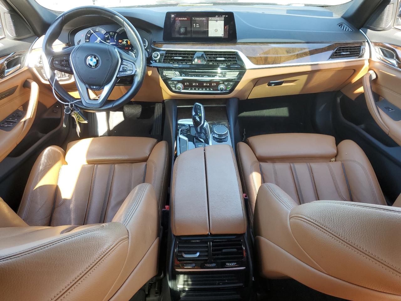 WBAJB1C59JB085435 2018 BMW 530Xe