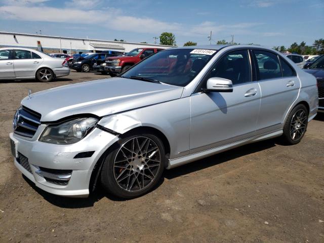 VIN WDDGF8AB2ER302555 2014 Mercedes-Benz C-Class, 3... no.1