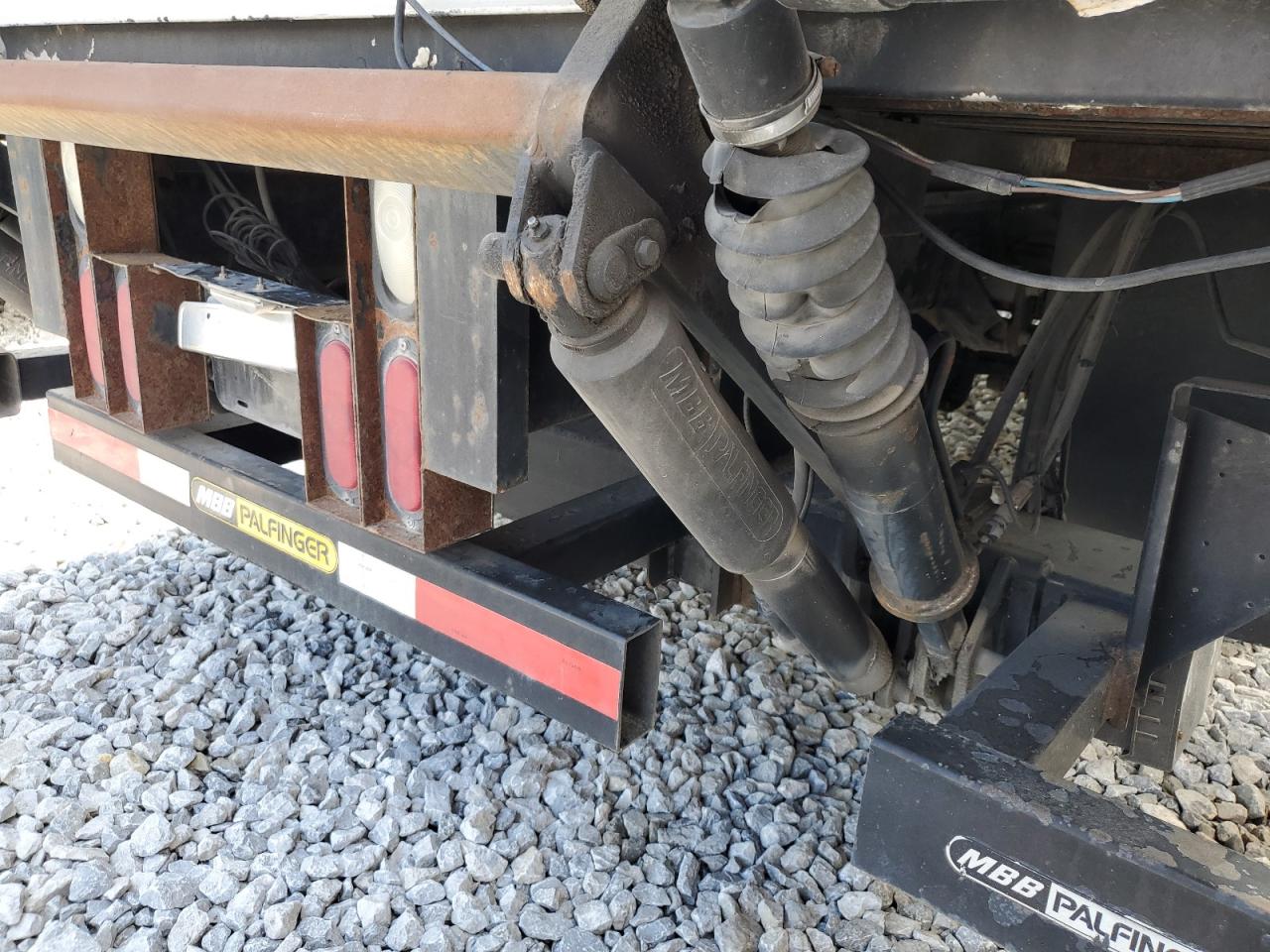 Lot #2738855633 2011 ISUZU NQR