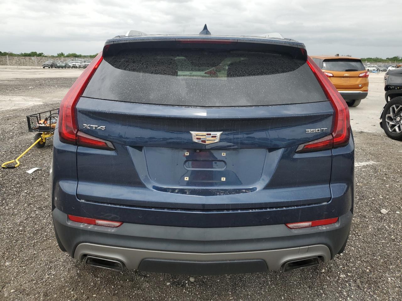 1GYFZCR40LF126359 2020 Cadillac Xt4 Premium Luxury