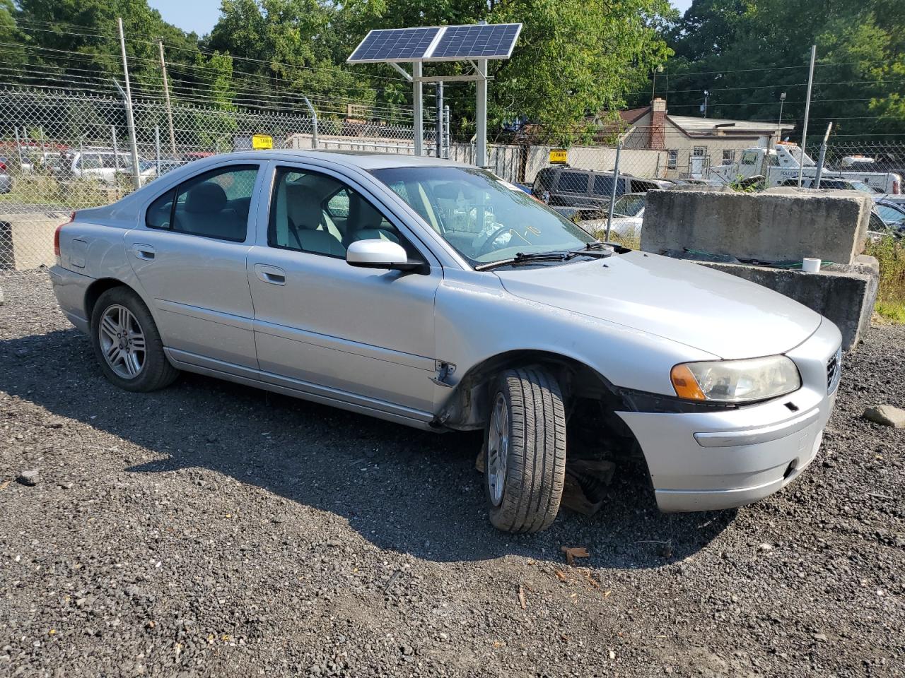 YV1RS592852452285 2005 Volvo S60 2.5T