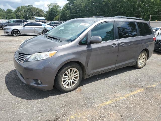 Toyota SIENNA XLE