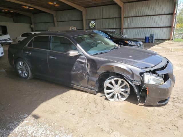 VIN 2C3CCAKG1KH631606 2019 CHRYSLER 300 no.4