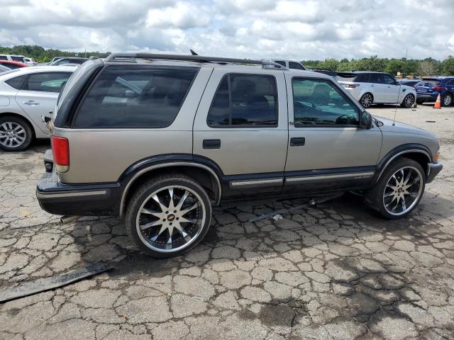 CHEVROLET BLAZER 1998 gold 4dr spor gas 1GNCS13W4W2165387 photo #4