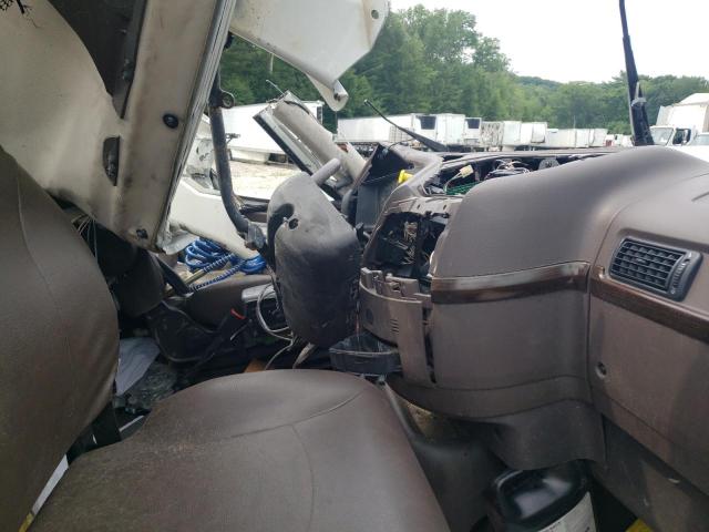 2017 VOLVO VN VNM 4V4MC9DG8HN977653