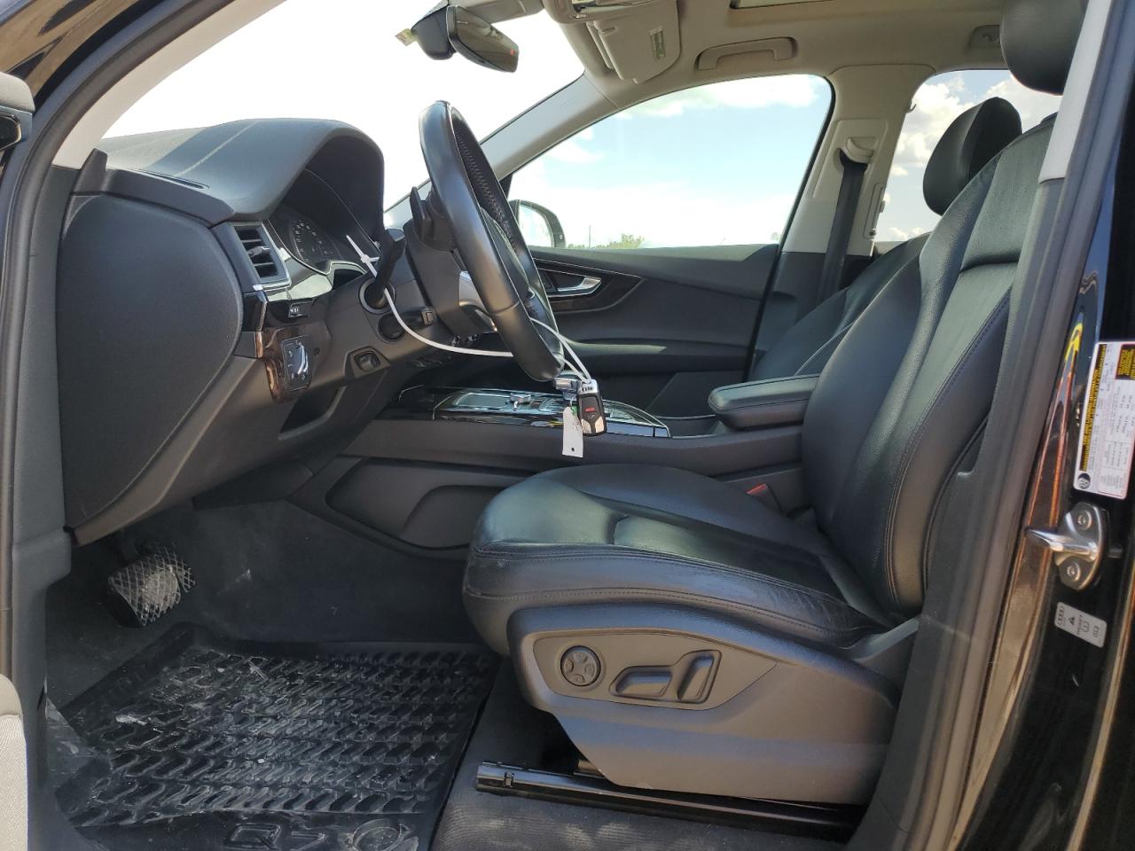 WA1LAAF70HD029601 2017 Audi Q7 Premium Plus