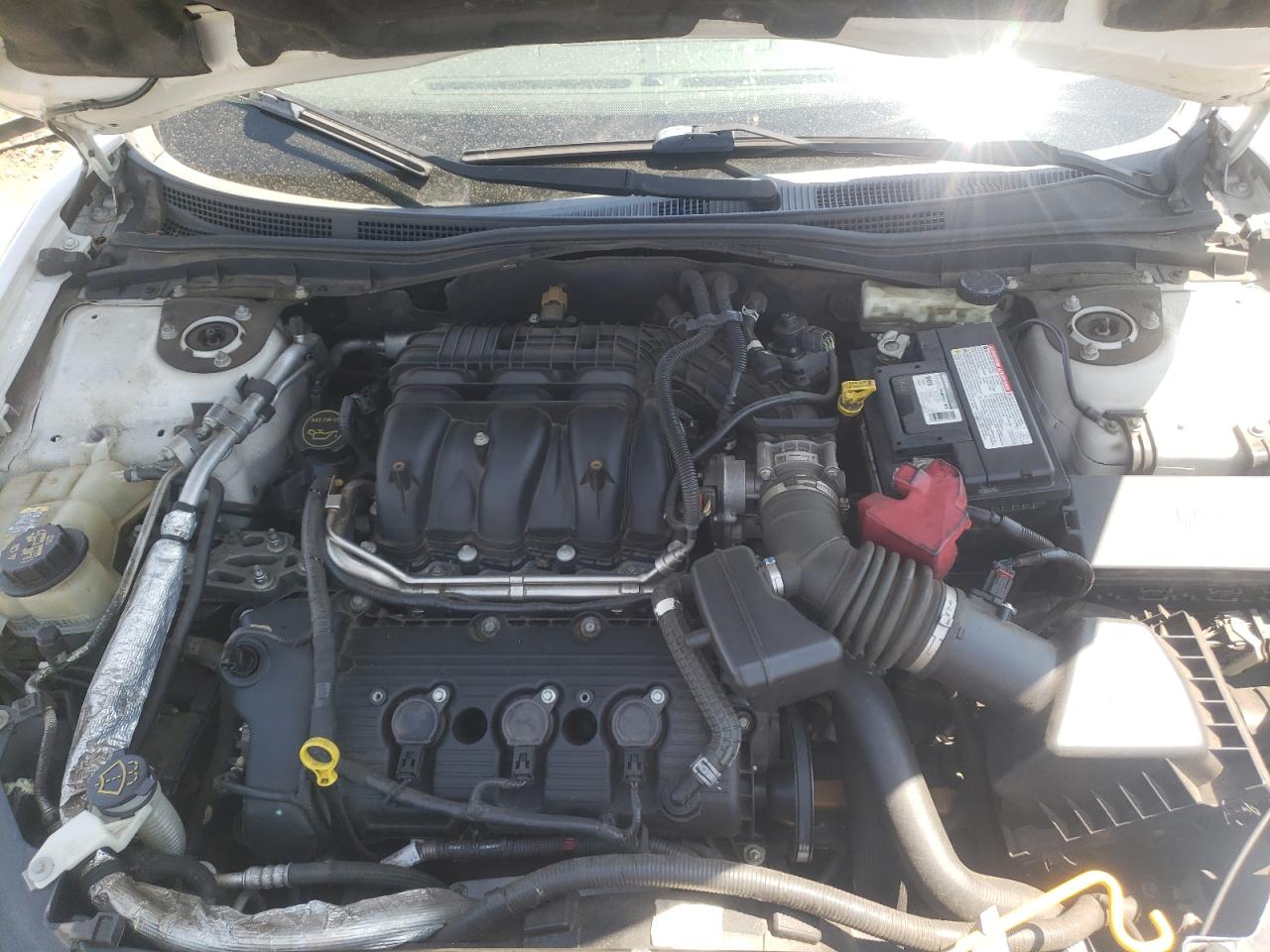 3FAHP0HGXBR213031 2011 Ford Fusion Se