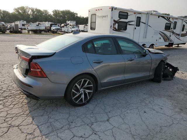 VIN 7JR102FK0KG014047 2019 Volvo S60, T5 Momentum no.3