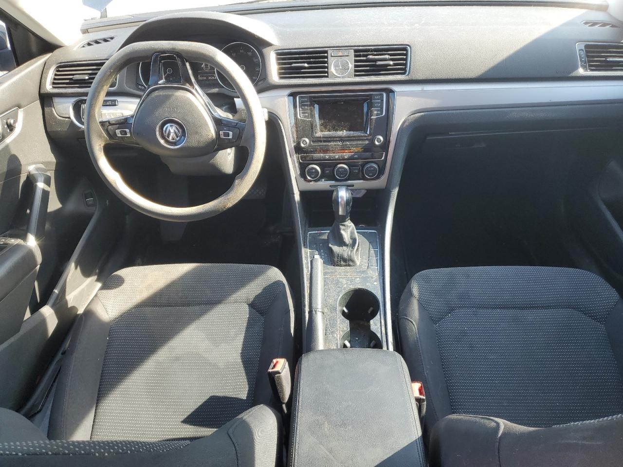 1VWAT7A37HC001179 2017 Volkswagen Passat S