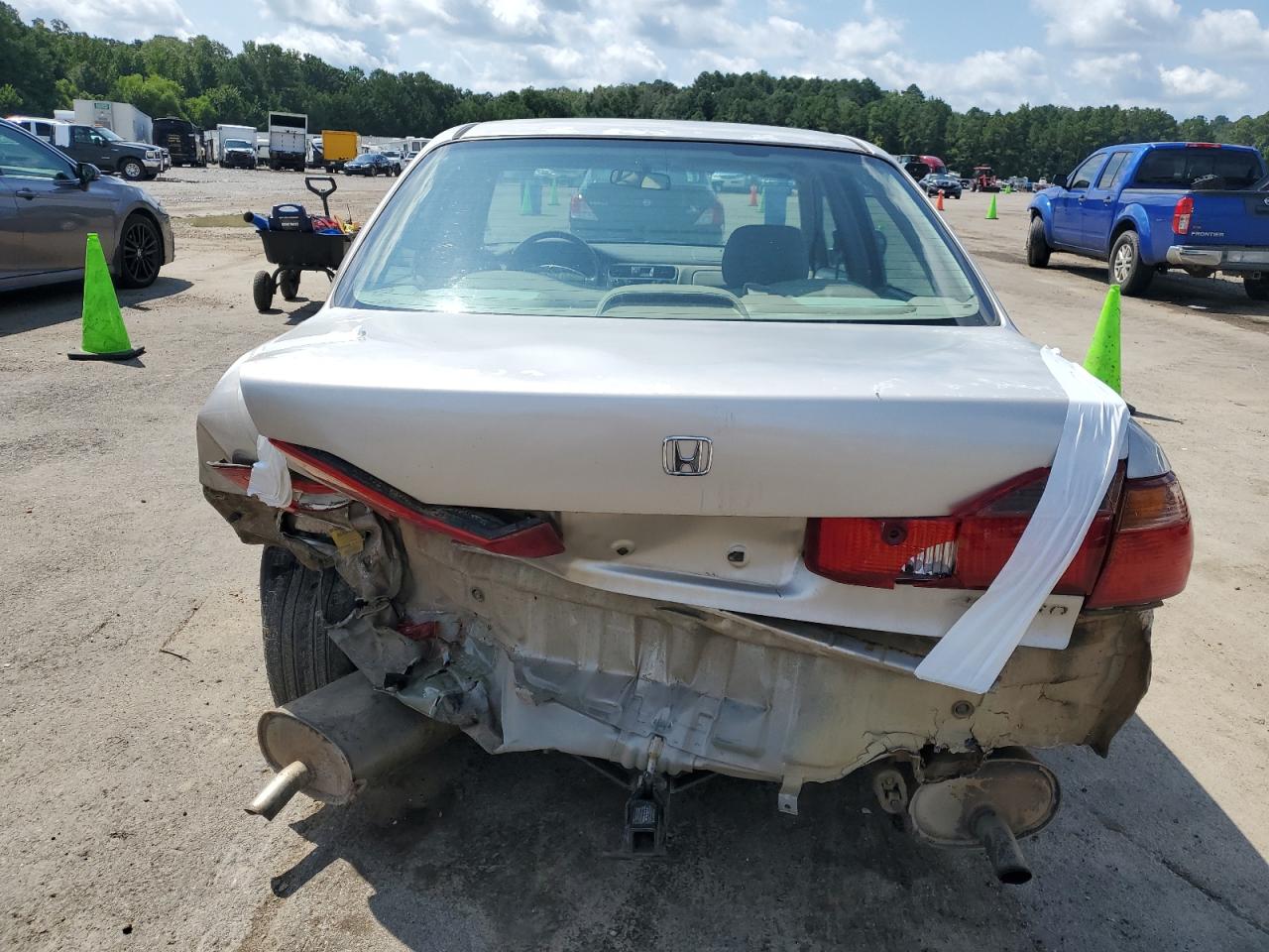 Lot #2756664171 1999 HONDA ACCORD EX