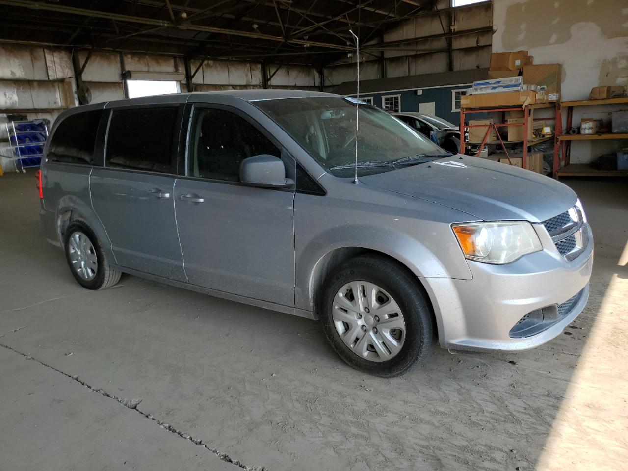 2018 Dodge Grand Caravan Se vin: 2C4RDGBG9JR135824