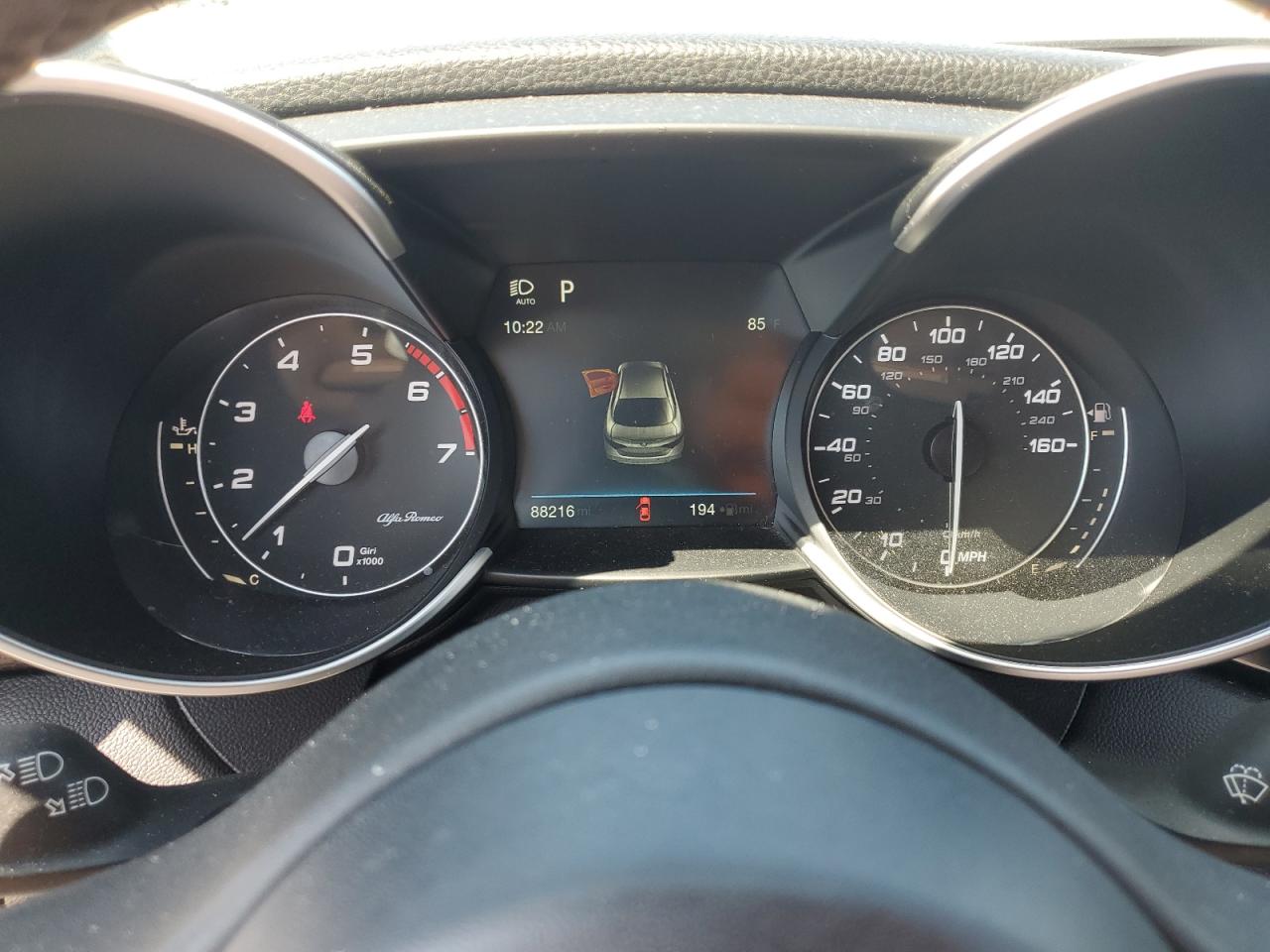 ZARFAECNXH7552092 2017 Alfa Romeo Giulia Ti