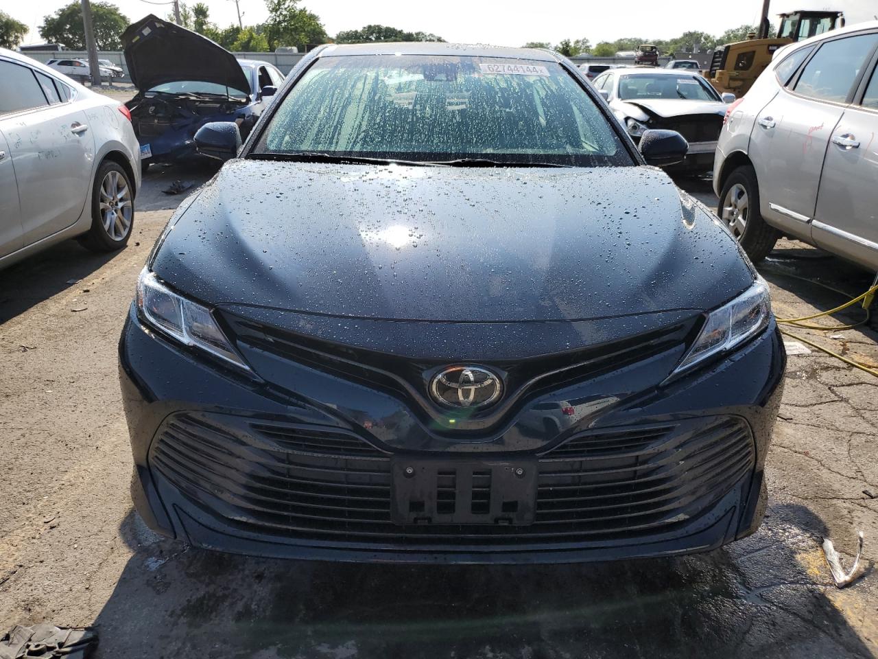 2018 Toyota Camry L vin: 4T1B11HK1JU610500