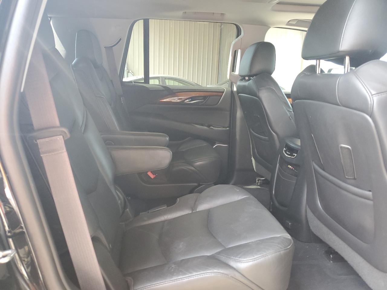 1GYS4CKJ6GR480601 2016 Cadillac Escalade Premium