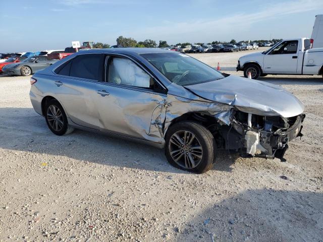 VIN 4T1BF1FK8GU172426 2016 Toyota Camry, LE no.4