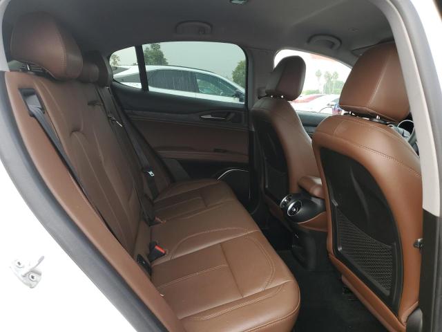 2019 Alfa Romeo Stelvio VIN: ZASPAJAN2K7C72191 Lot: 62660344