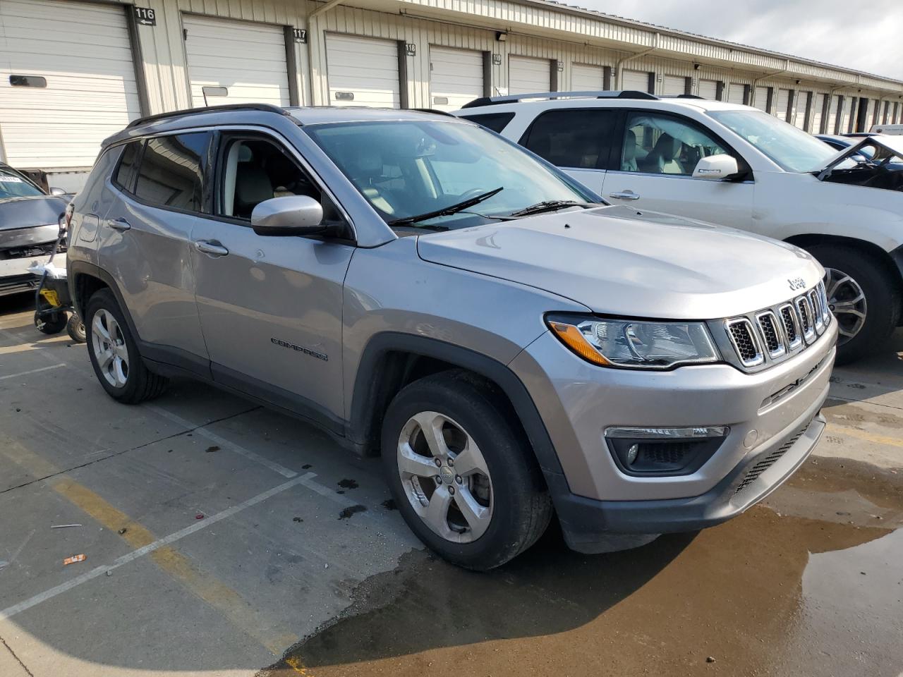 Lot #2923957944 2018 JEEP COMPASS LA