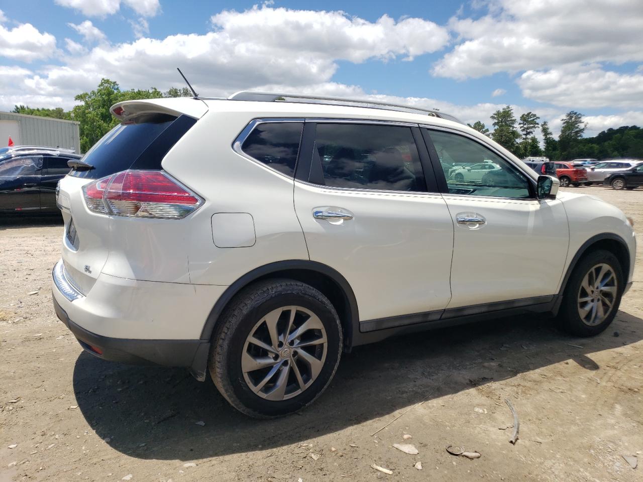 5N1AT2MT5FC919667 2015 Nissan Rogue S