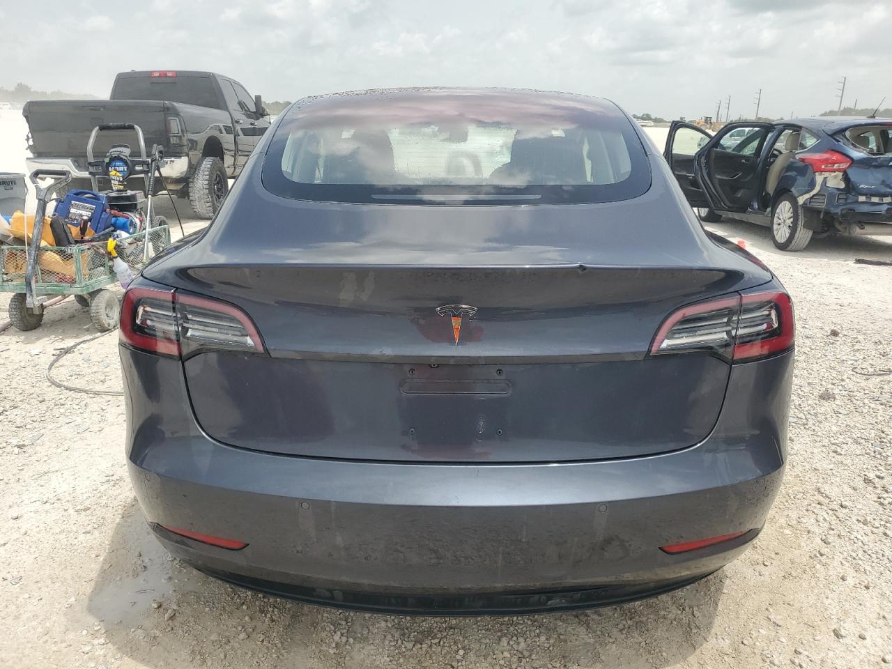 5YJ3E1EA5JF123513 2018 Tesla Model 3