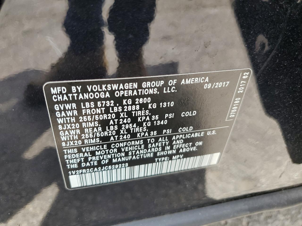1V2FR2CA2JC529223 2018 Volkswagen Atlas Se