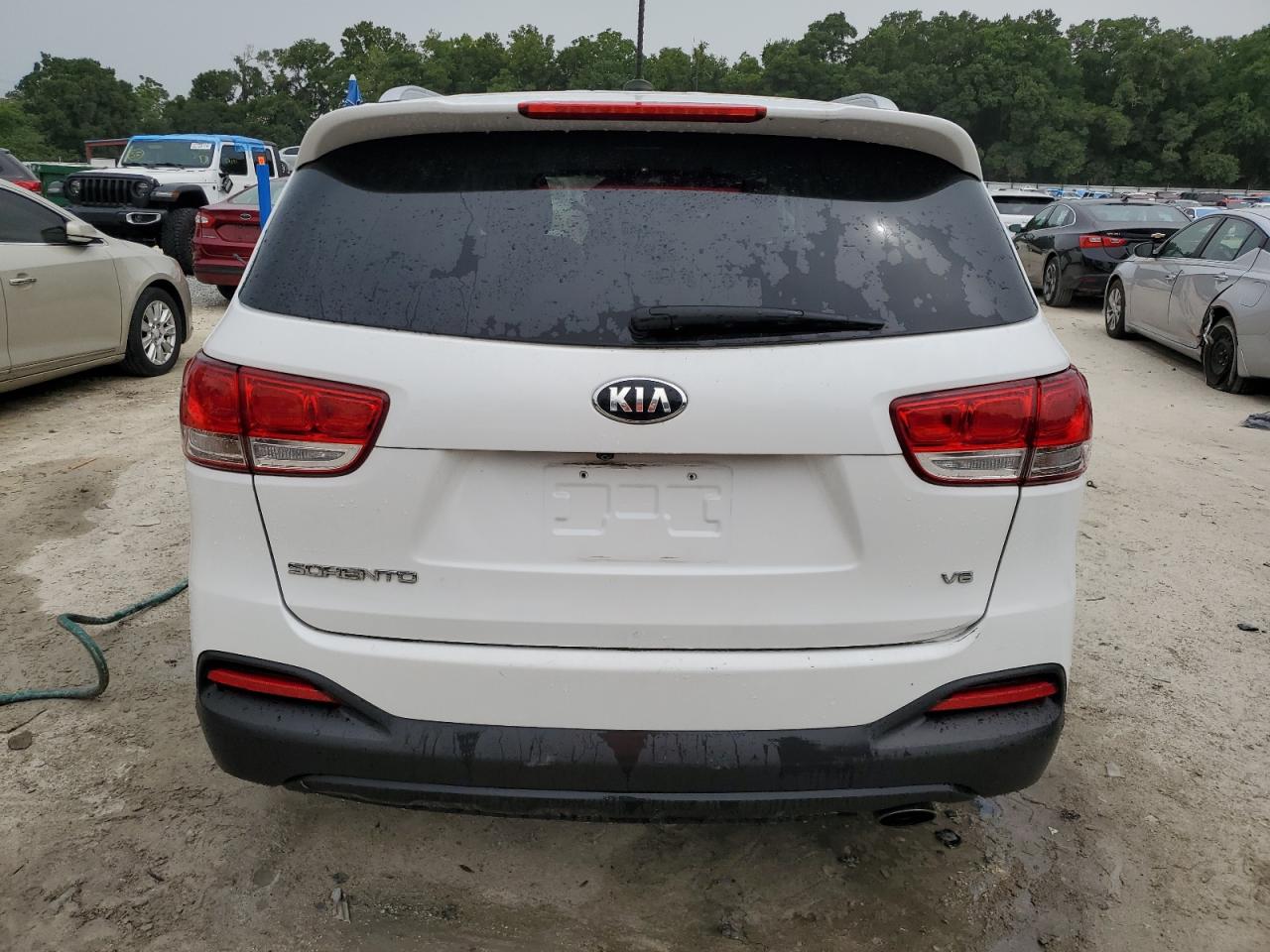 5XYPG4A54GG133599 2016 Kia Sorento Lx