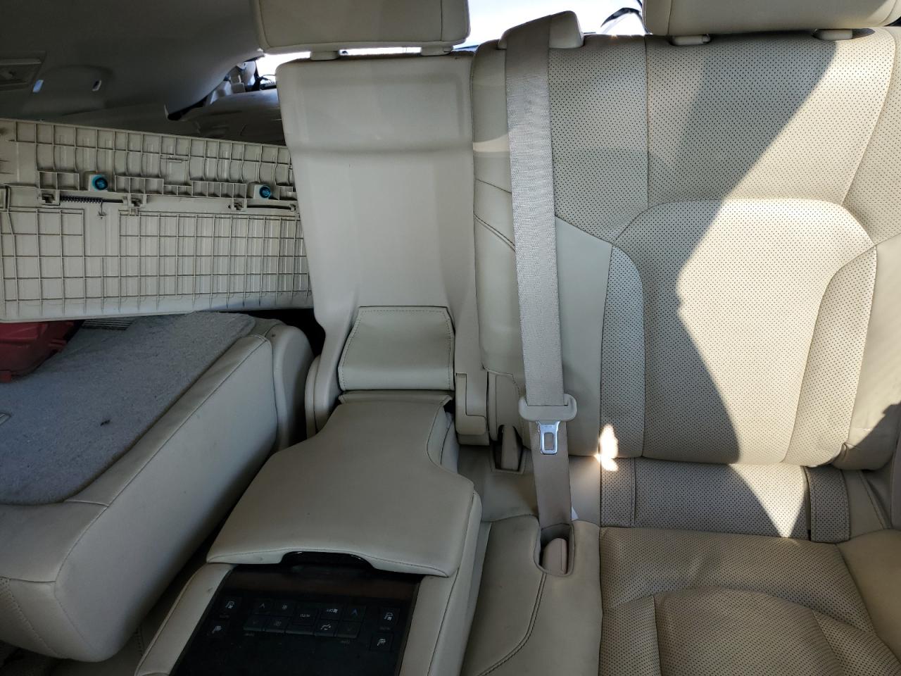 JTJHY7AXXG4188932 2016 Lexus Lx 570