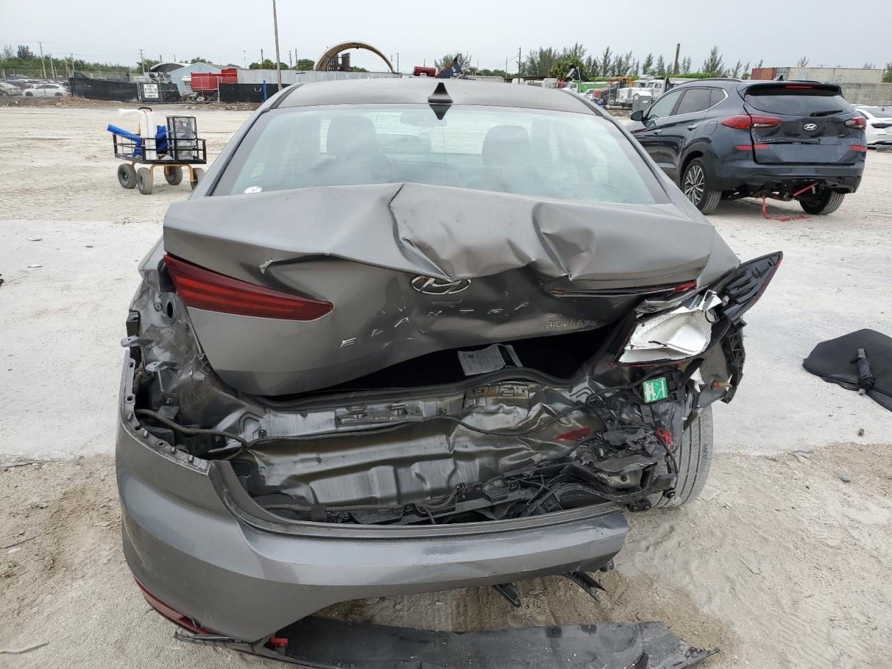 5NPD84LF7KH399402 2019 Hyundai Elantra Sel