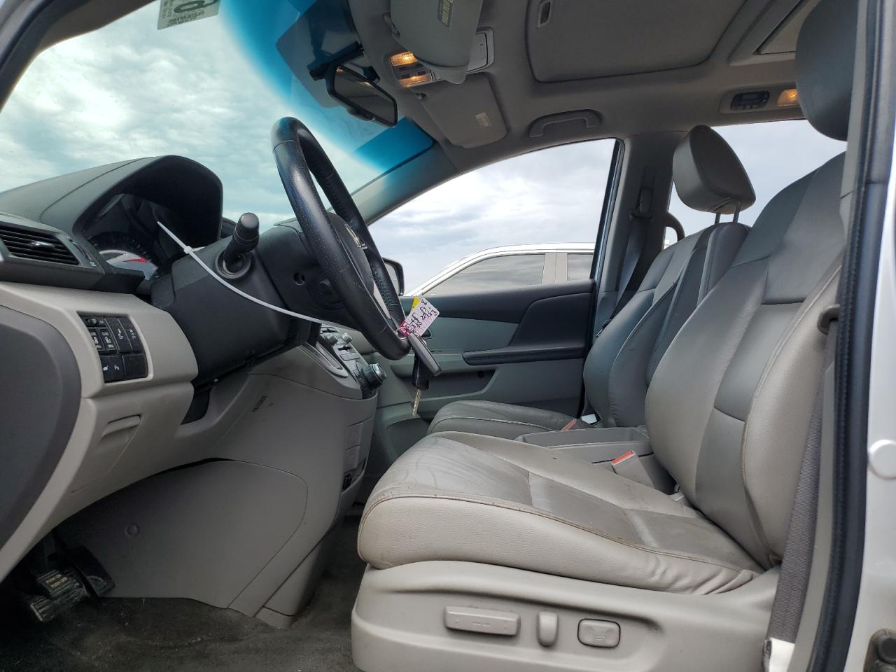 5FNRL5H94BB087548 2011 Honda Odyssey Touring