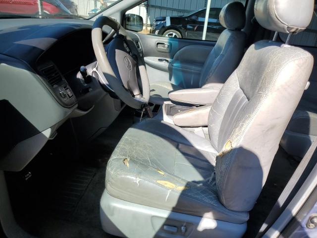 1999 Toyota Sienna Le VIN: 4T3ZF13C2XU136430 Lot: 62310914