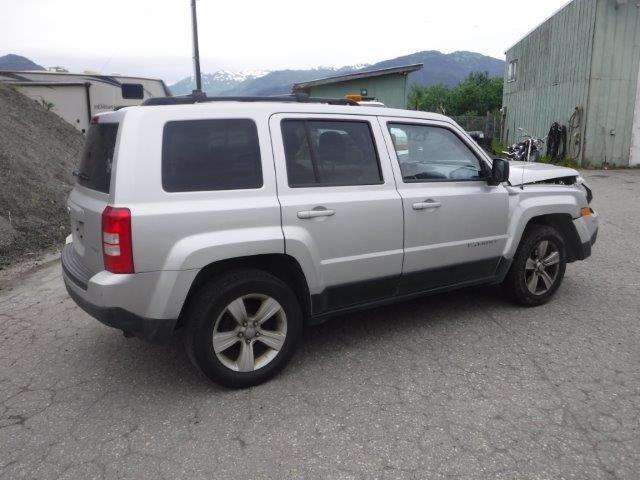 VIN 1C4NJRFB4DD108684 2013 Jeep Patriot, Latitude no.3