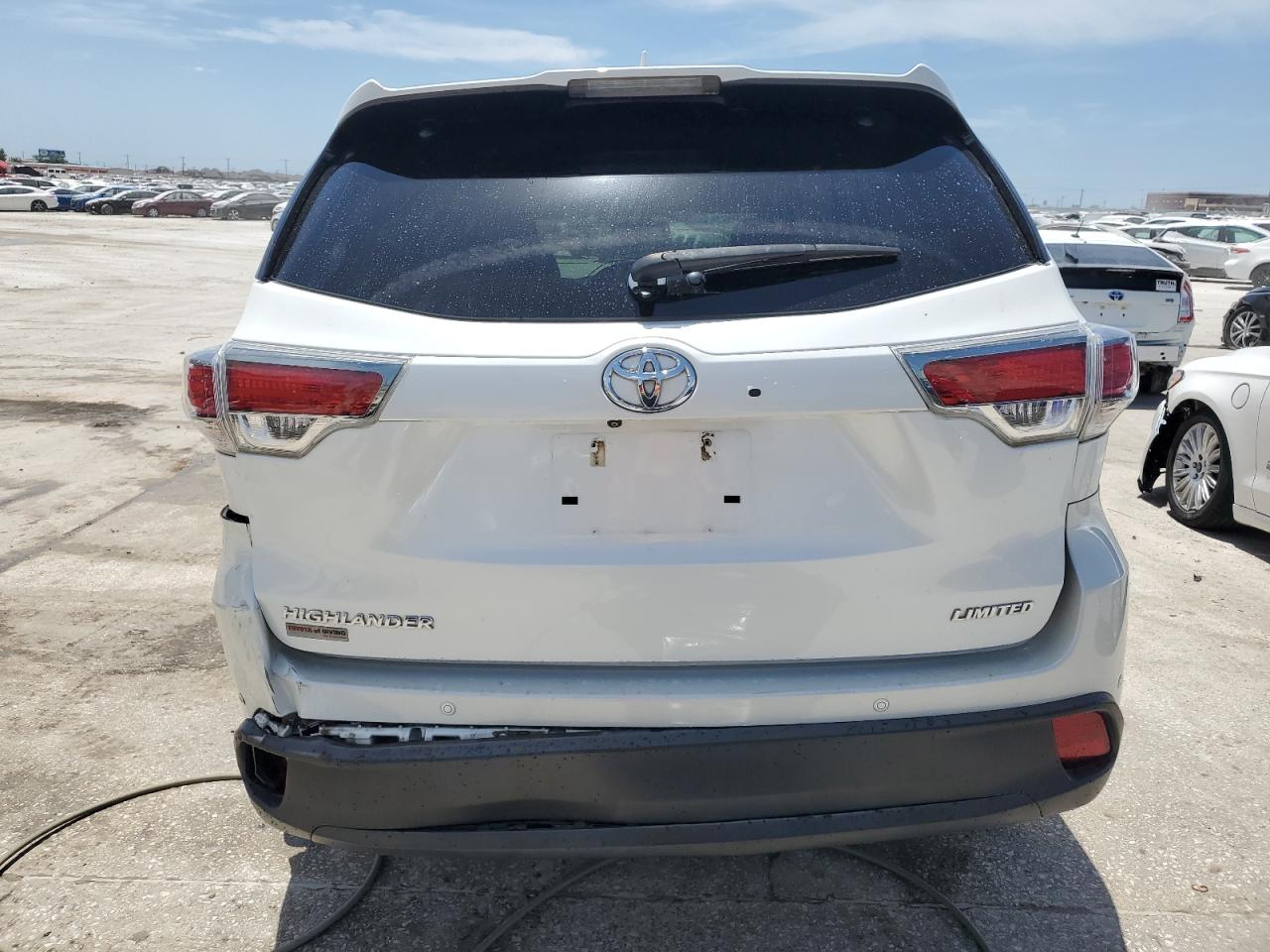 5TDYKRFH5GS176385 2016 Toyota Highlander Limited