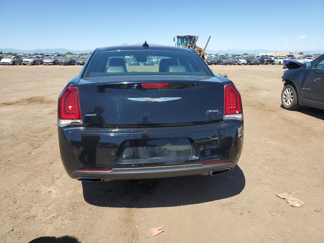 2C3CCAGG3JH165717 2018 Chrysler 300 S