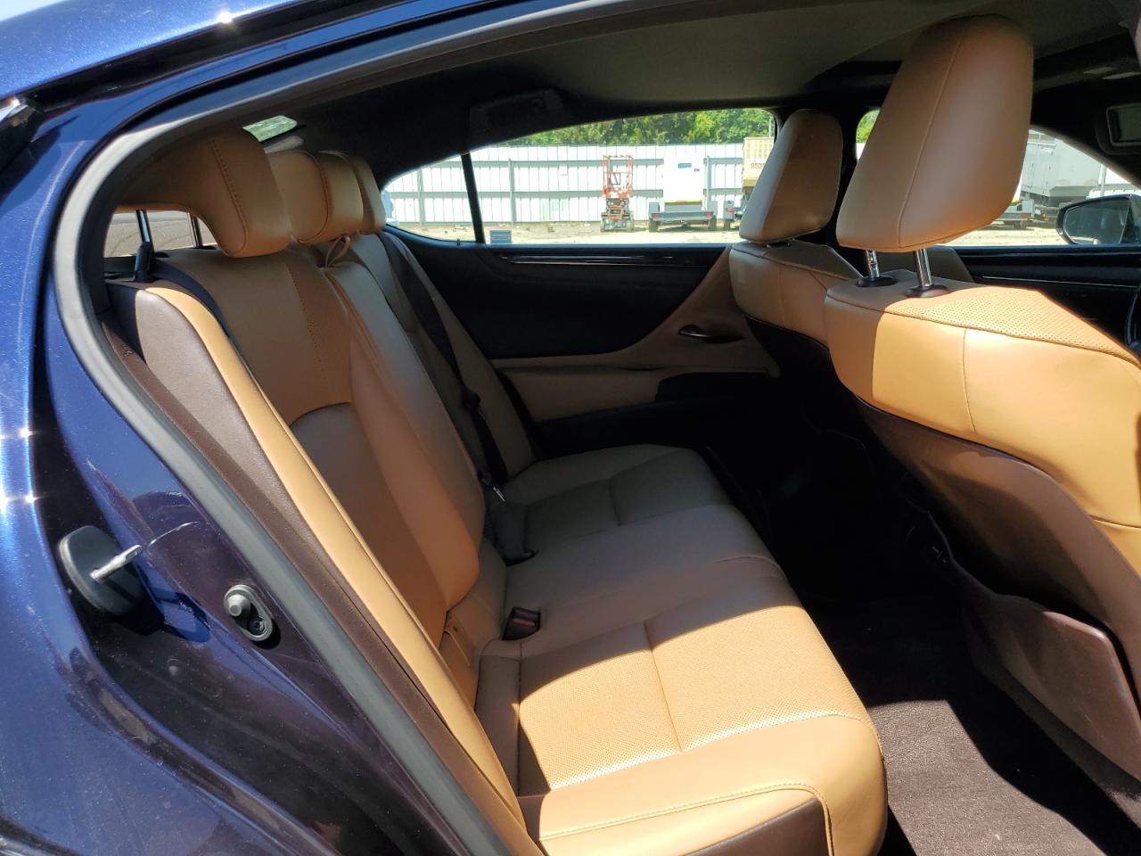 58AD11D16MU001695 2021 Lexus Es 250 Base