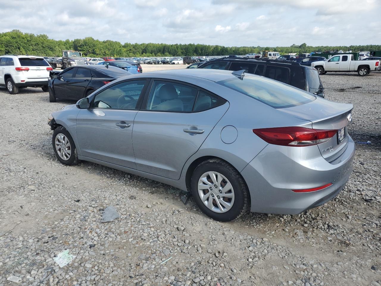 Lot #2756432661 2017 HYUNDAI ELANTRA SE