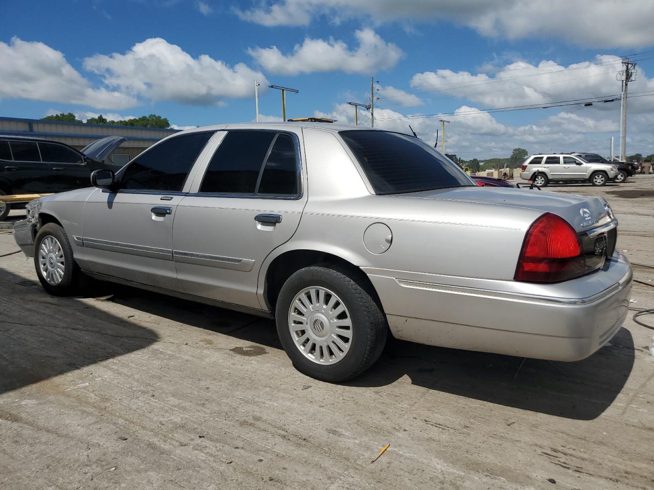 2MEFM75VX7X632705 2007 Mercury Grand Marquis Ls