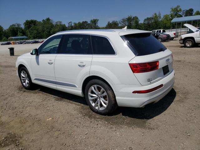 VIN WA1LAAF72KD044432 2019 Audi Q7, Premium Plus no.2