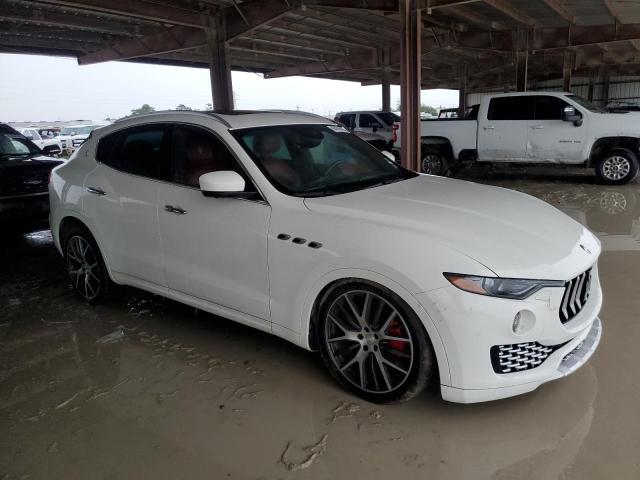 VIN ZN661XUL8HX246719 2017 Maserati Levante, Luxury no.4