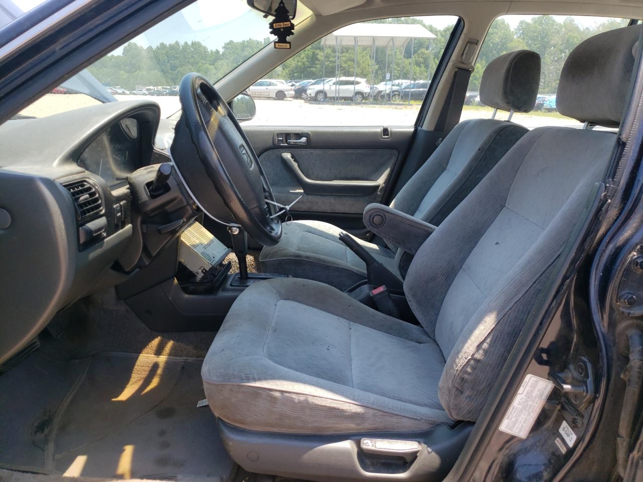 1HGCB7658NA213106 1992 Honda Accord Lx