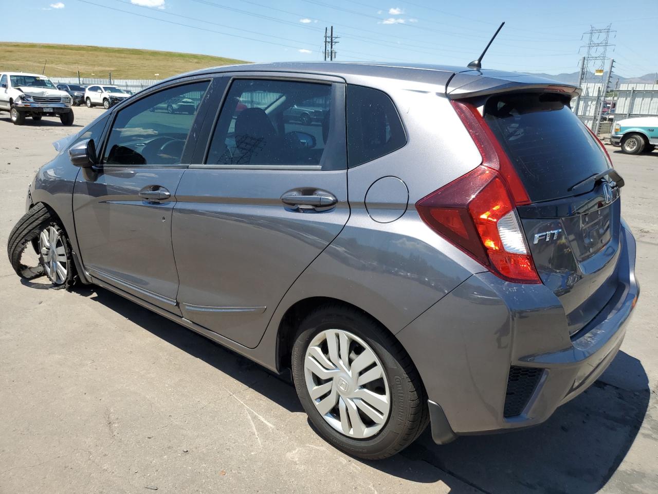 2015 Honda Fit Lx vin: 3HGGK5H52FM760489