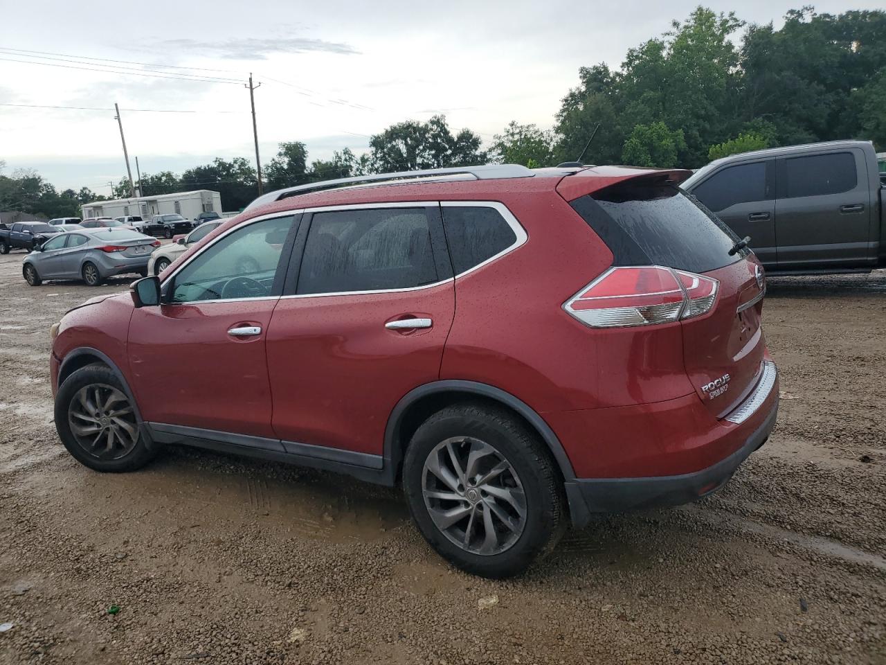 Lot #2728031311 2015 NISSAN ROGUE S