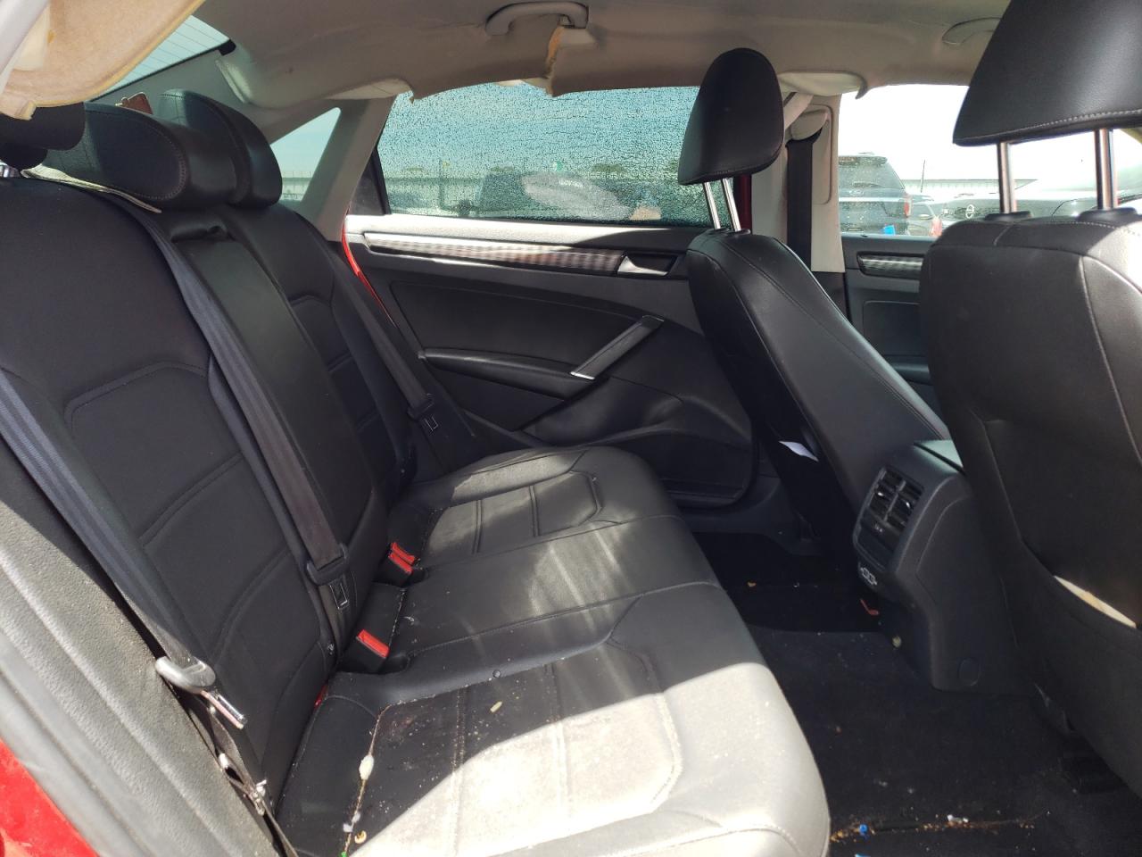 1VWMA7A36LC019944 2020 Volkswagen Passat R-Line