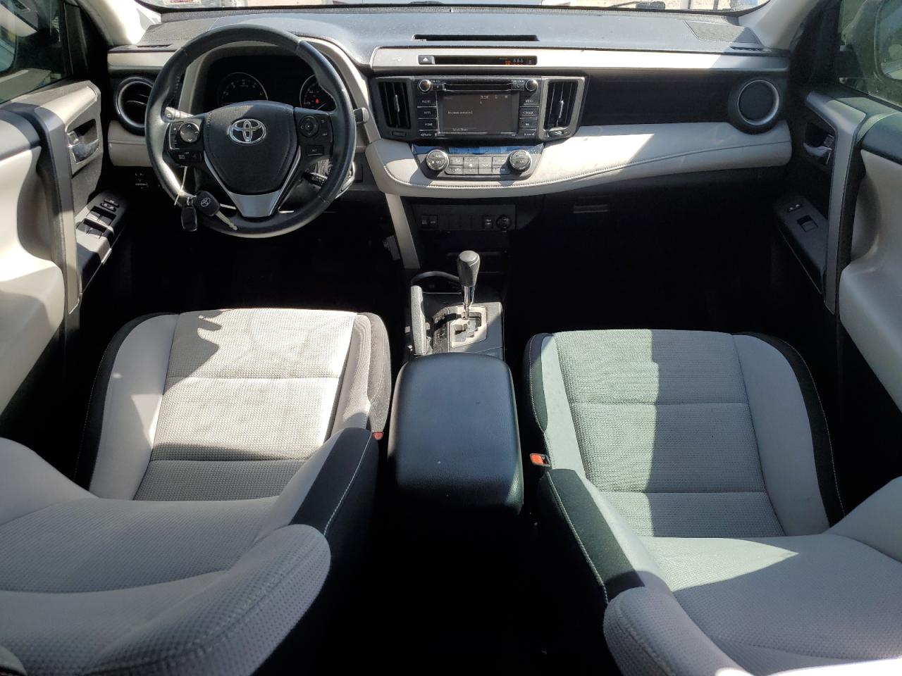 2T3RFREV0HW589444 2017 Toyota Rav4 Xle