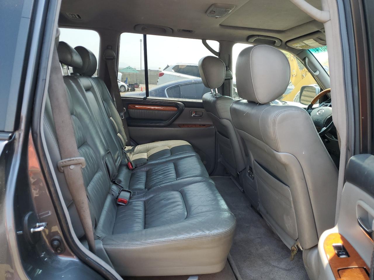 JTJHT00W554001981 2005 Lexus Lx 470