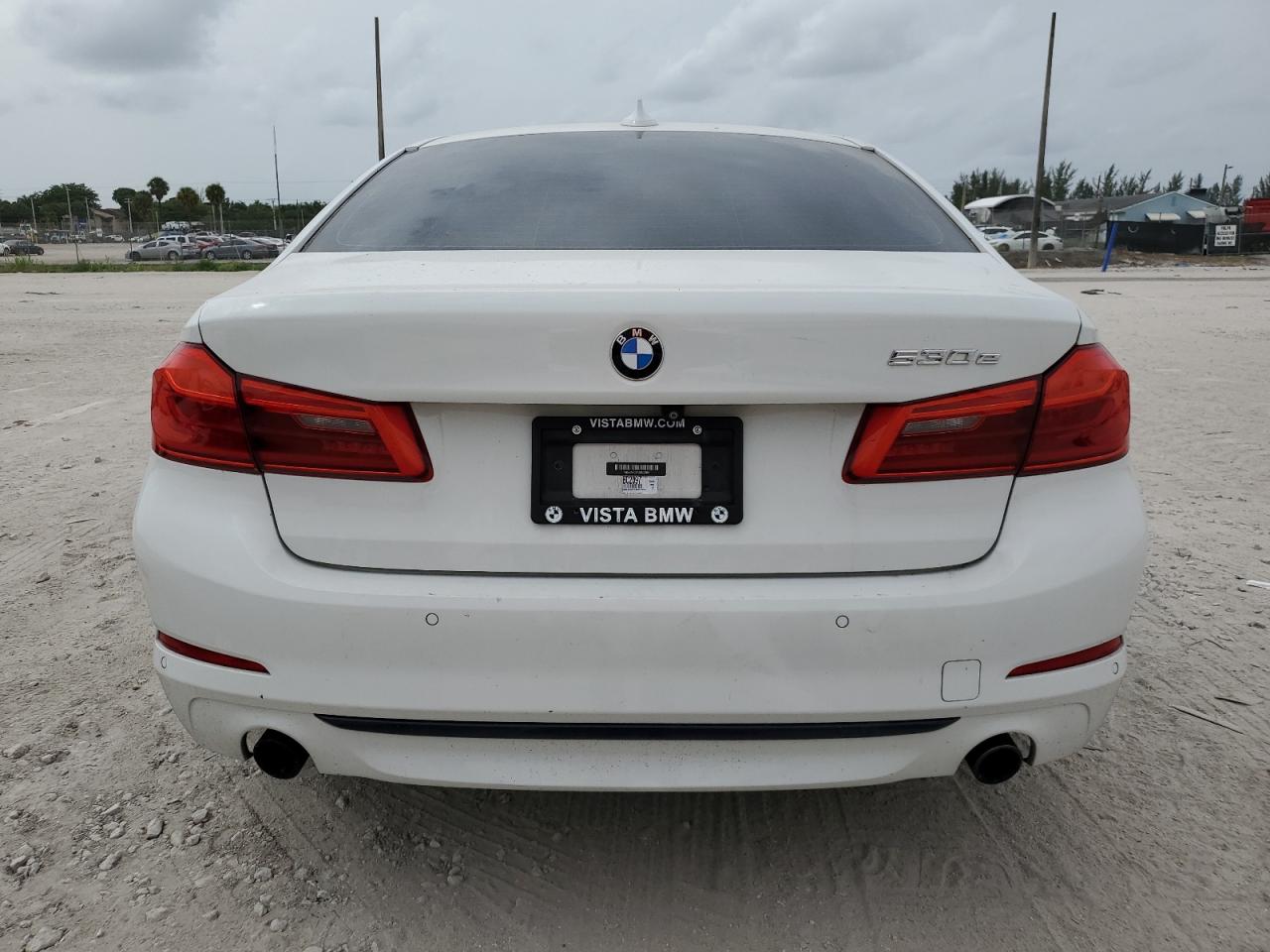 WBAJA9C57JB252067 2018 BMW 530E