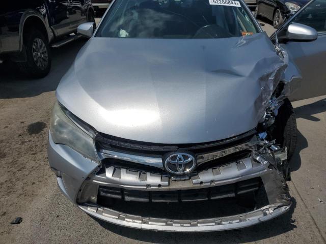 2015 TOYOTA 1 TON - 4T1BF1FK0FU901002