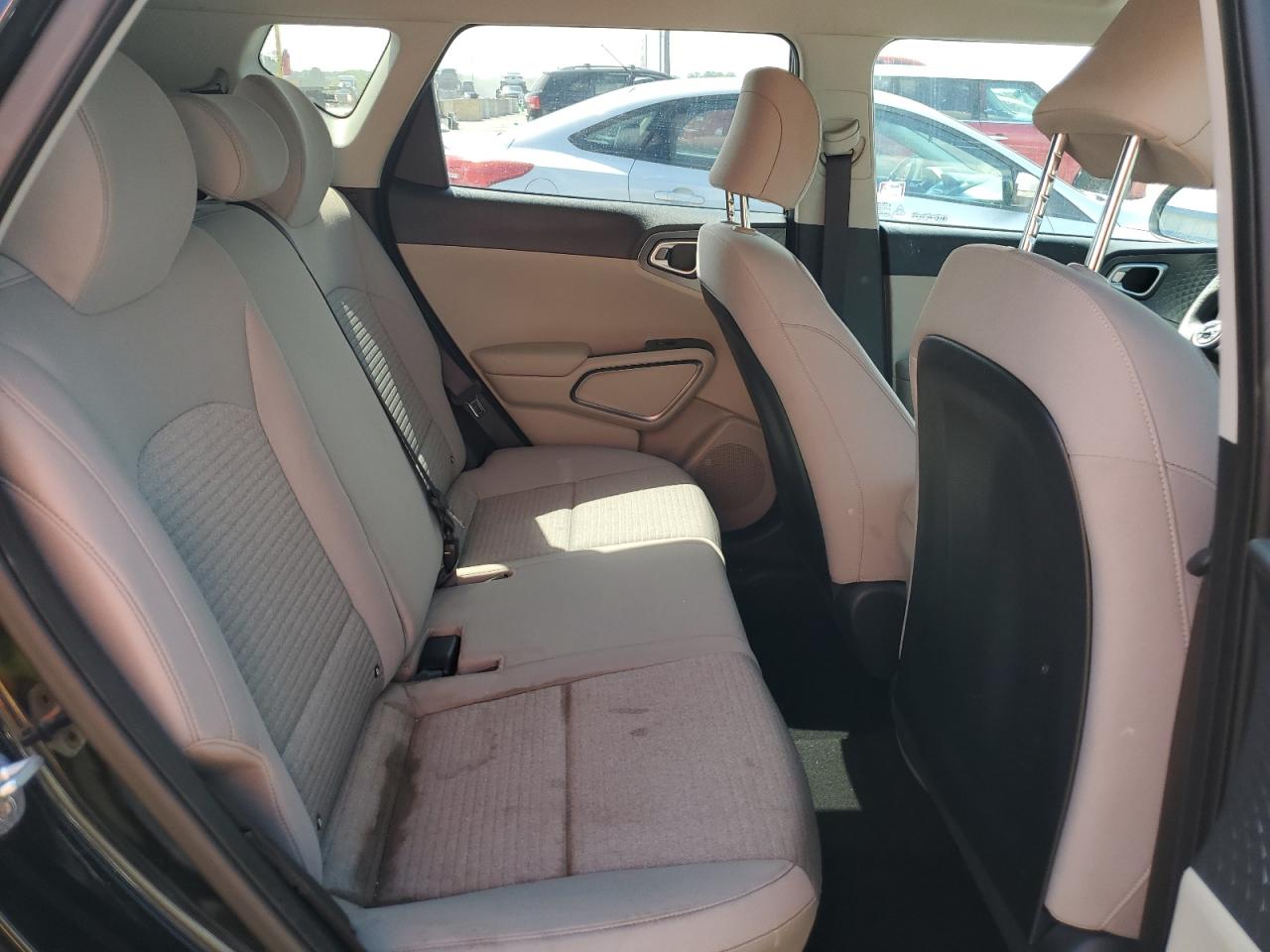 KNDJ23AU0L7700954 2020 Kia Soul Lx